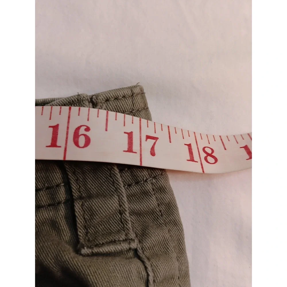 True Religion Men's Cargo Shorts Sz 30 Olive Green Flap Pockets  2 Snags See Pic